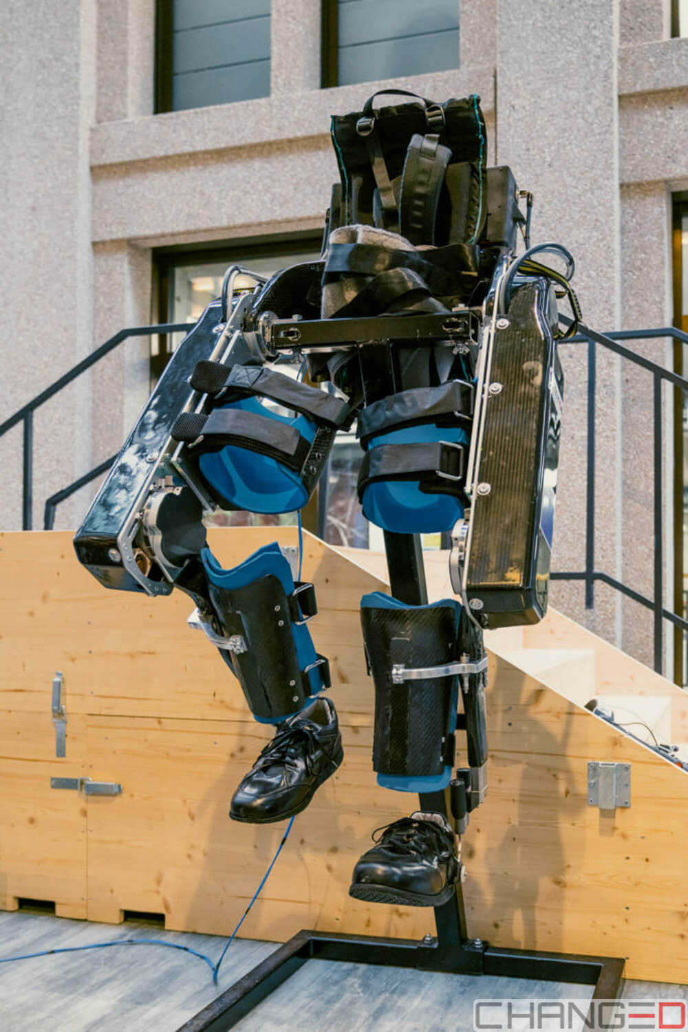 Exoskelett von VariLeg enhanced, um am Wettkampf CYBATHLON 2020 teilzunehmen